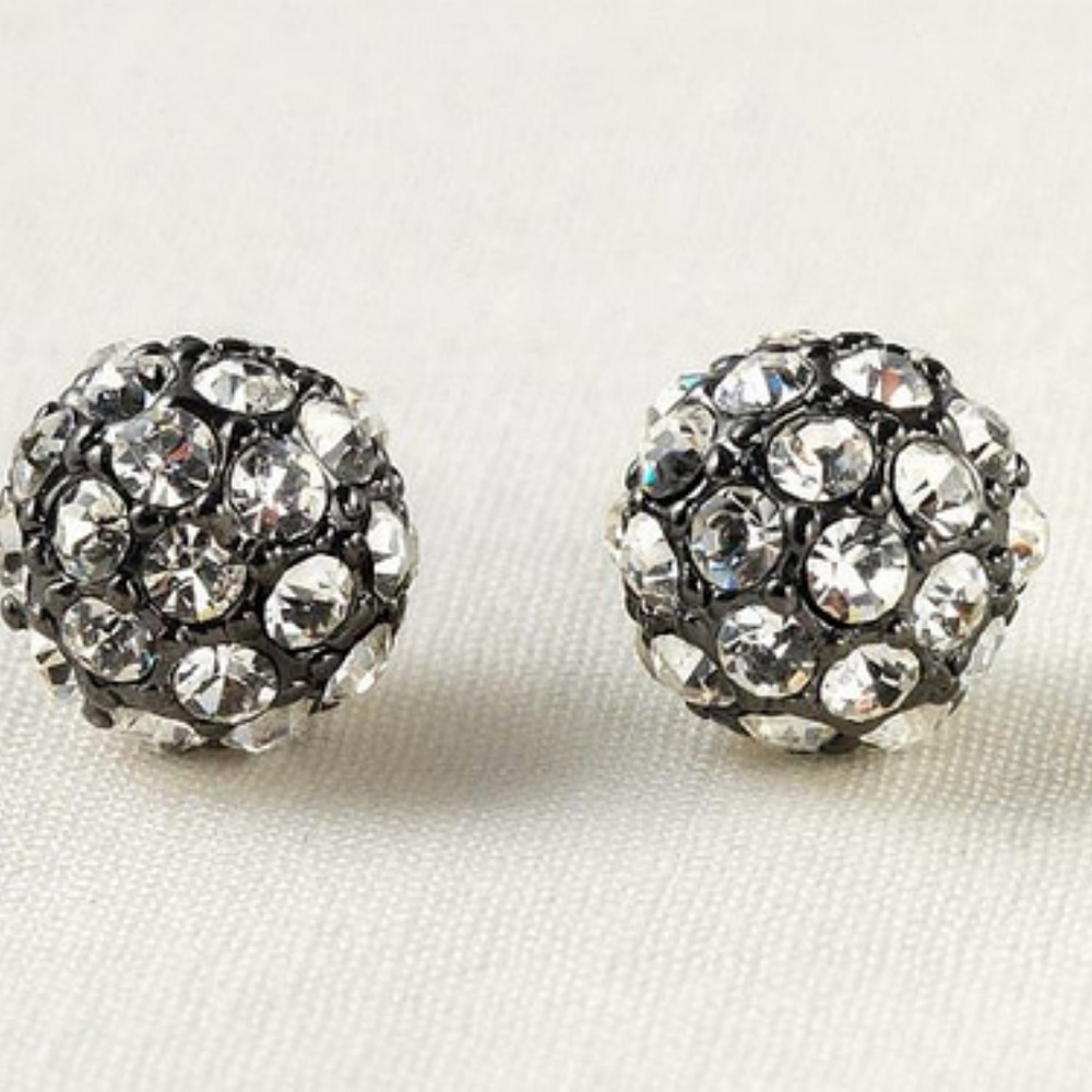 Stella & Dot | Glimmering Rhinestone Soirée Silver Pave+Hematite Stud Earring - Picture 6 of 9